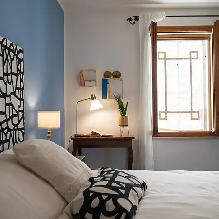 Couette-café Via Marconi 3*