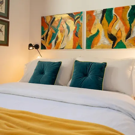 Couette-café Via Marconi 3*