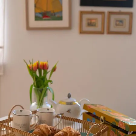 Couette-café Via Marconi